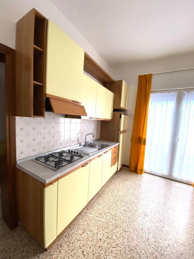 Euroresidence - Piazza Mazzini- 30 Mt Dal Mare - Immobil Relax ليدو دي يسولو المظهر الخارجي الصورة